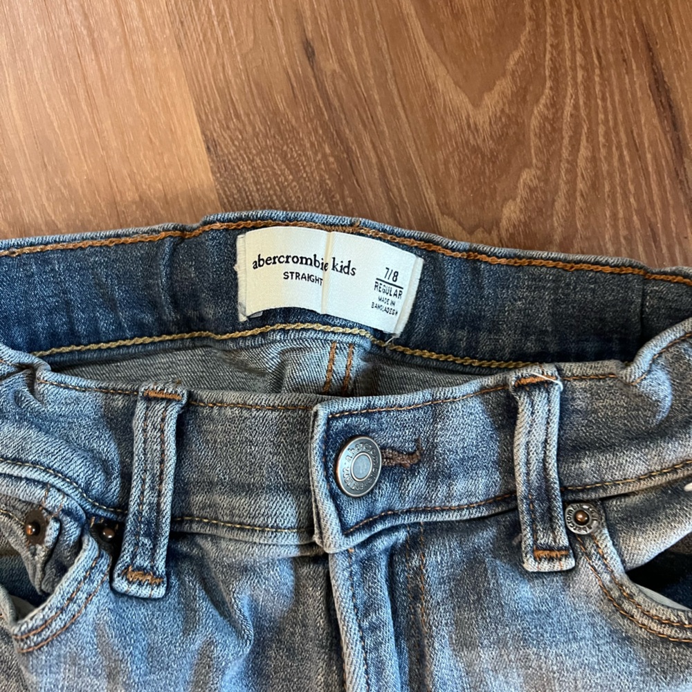 Blue Jeans - Picture 2 of 2